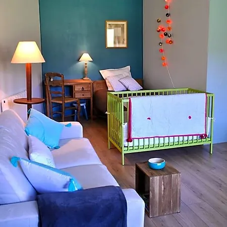 Terres De La Grange Bed & Breakfast 3*