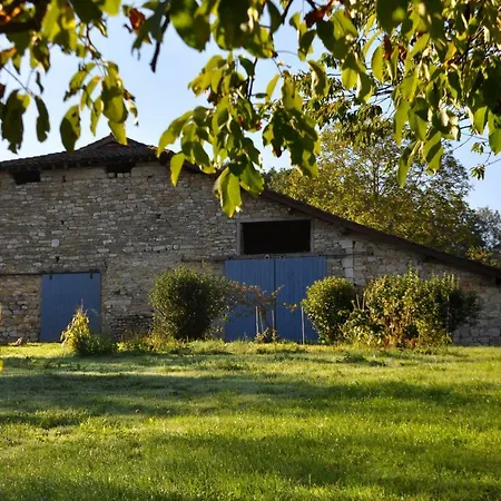 Terres De La Grange Bed and Breakfast 3*